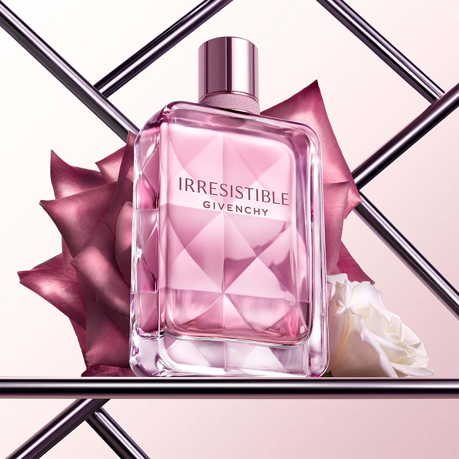 IRRESISTIBLE EAU DE PARFUM VERY FLORAL PARA MUJER